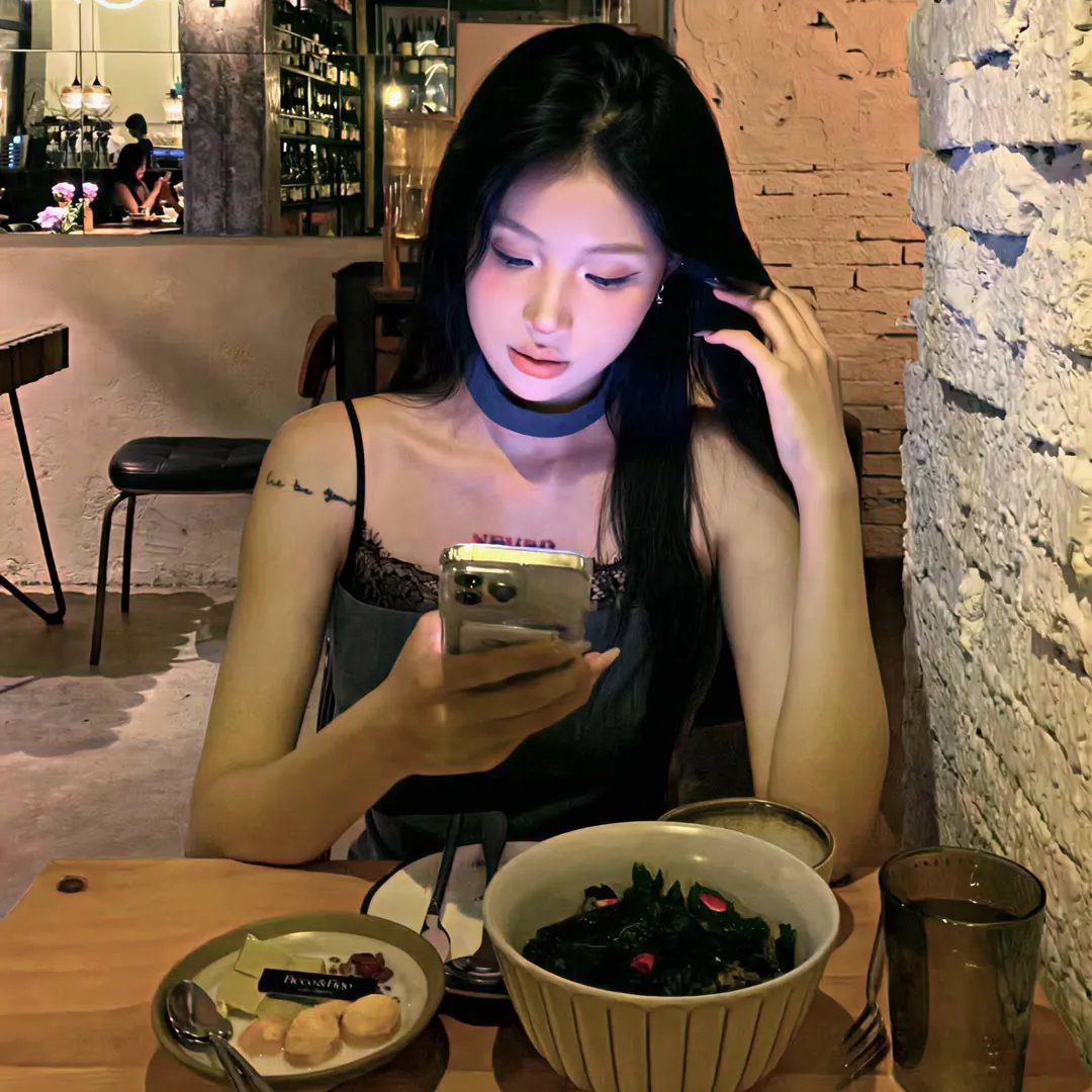 月华如水花照影